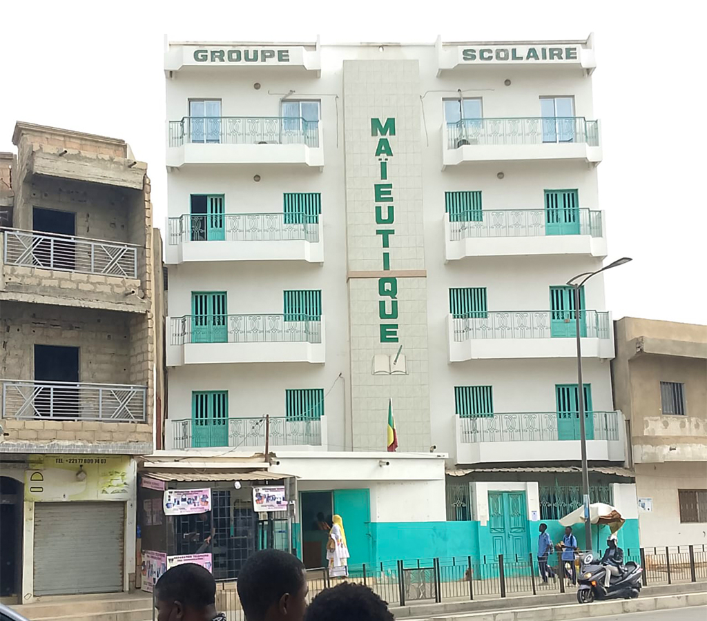 Devanture GS la "Maieutique"